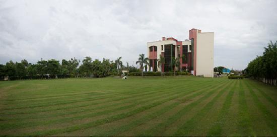 C Inn Hotel